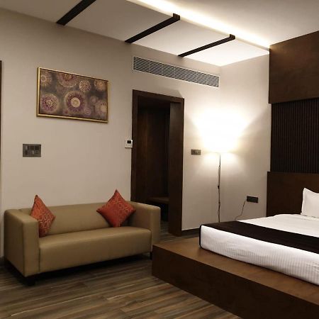 D Wayfarer Inn Resort Erode Exterior foto