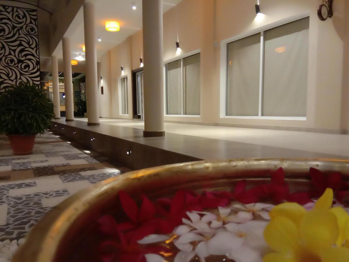 D Wayfarer Inn Resort Erode Exterior foto